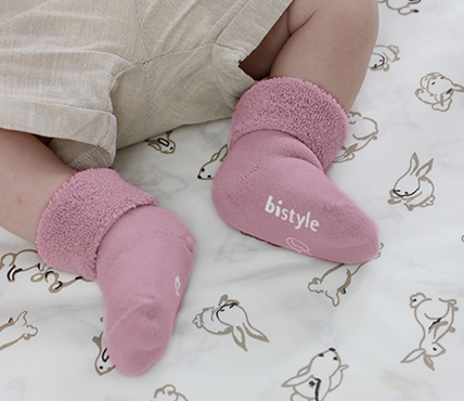 Bistil Organik Kaymaz Baskılı Bebek Çorabı